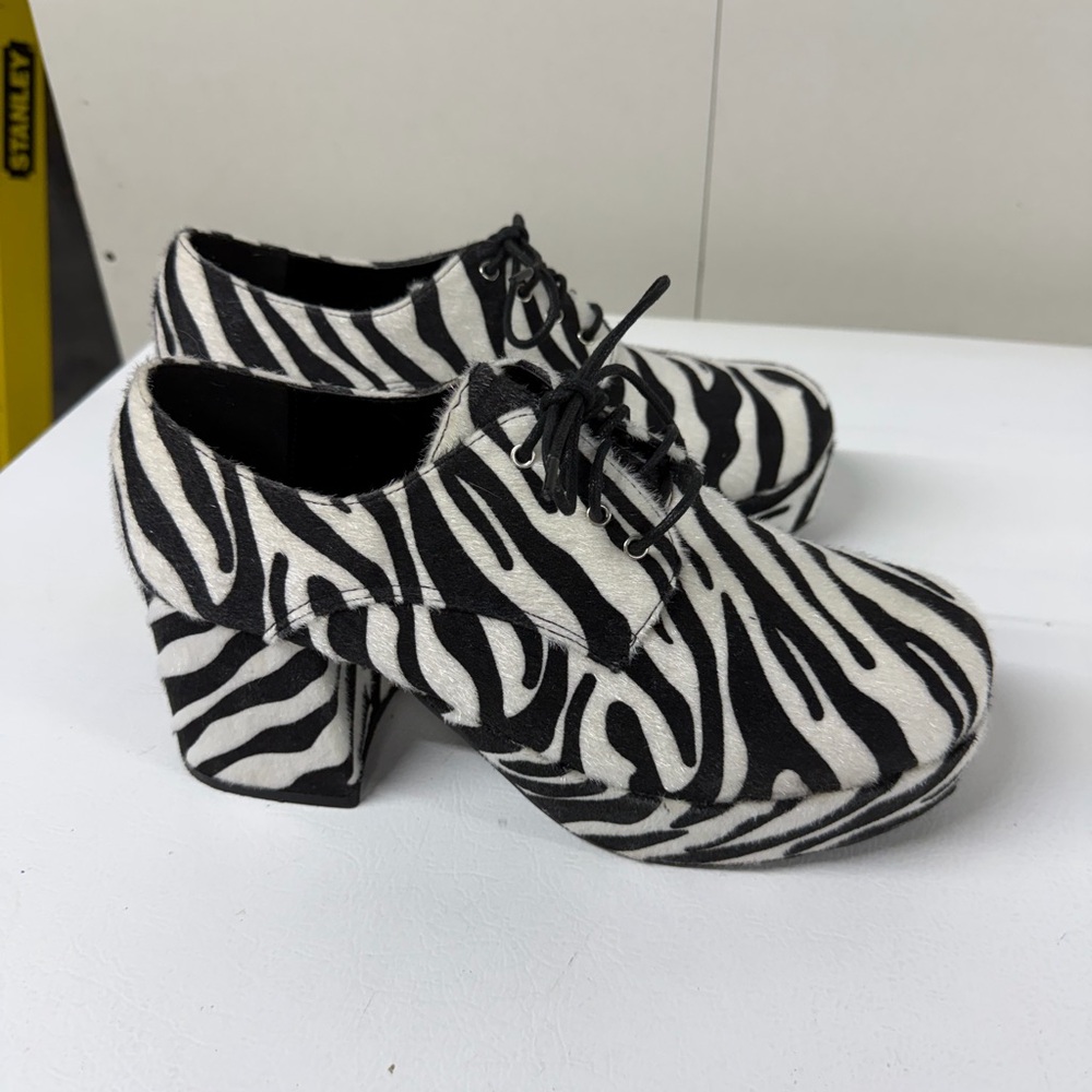 Men’s zebra disco shoes